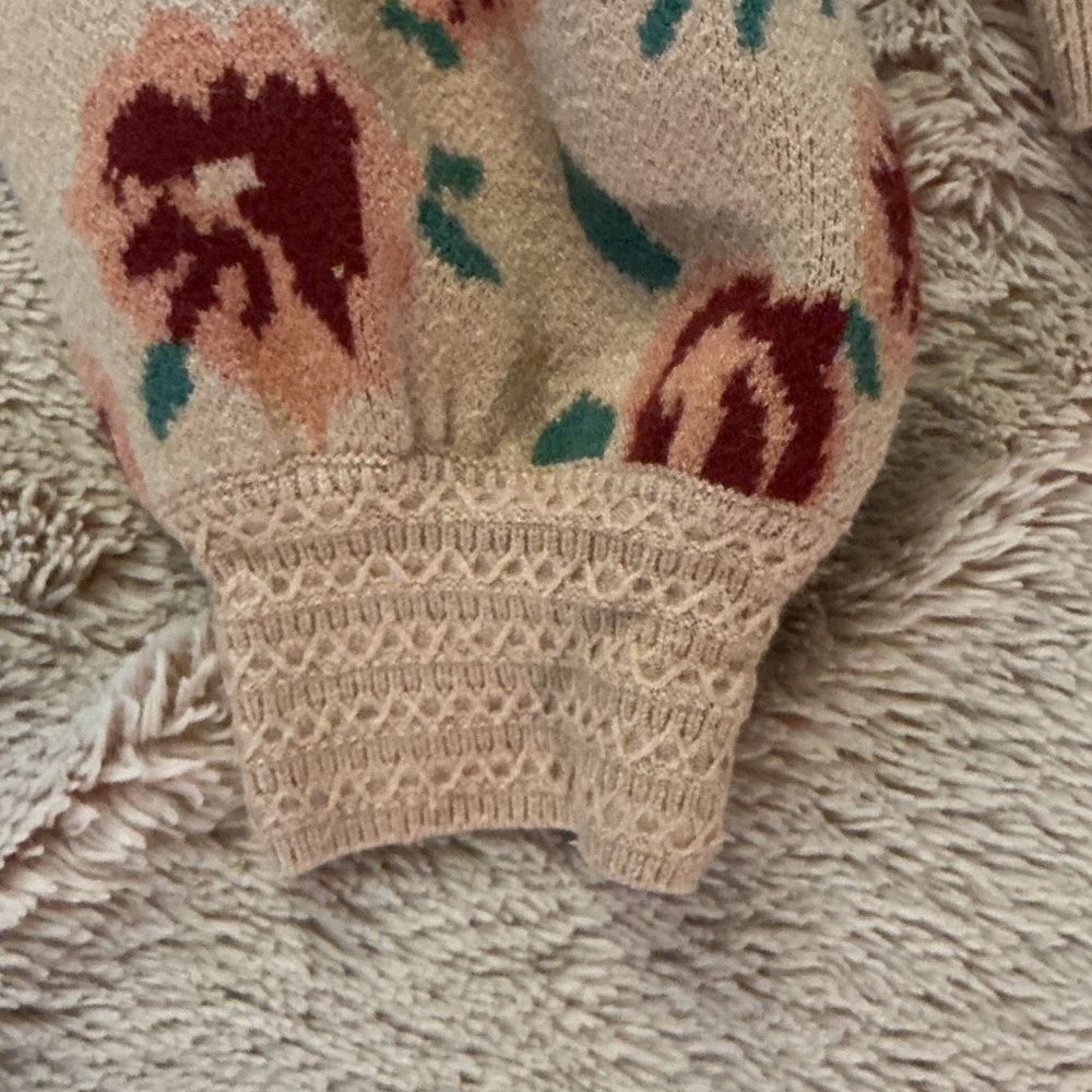 Willow & Wind Floral Knit Top Sz. S - Picture 3 of 5